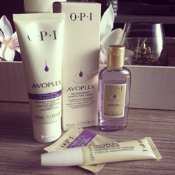 Mooie handen met OPI Avoplex Mooie handen met OPI Avoplex