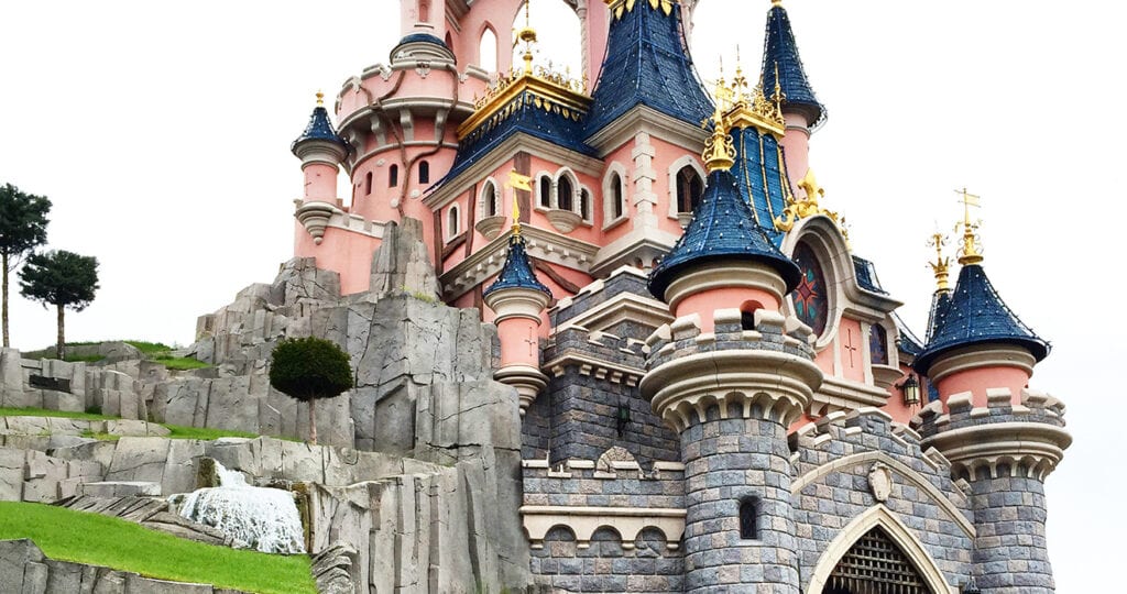 12 tips voor Disneyland Paris met kinderen (en bespaar geld!)