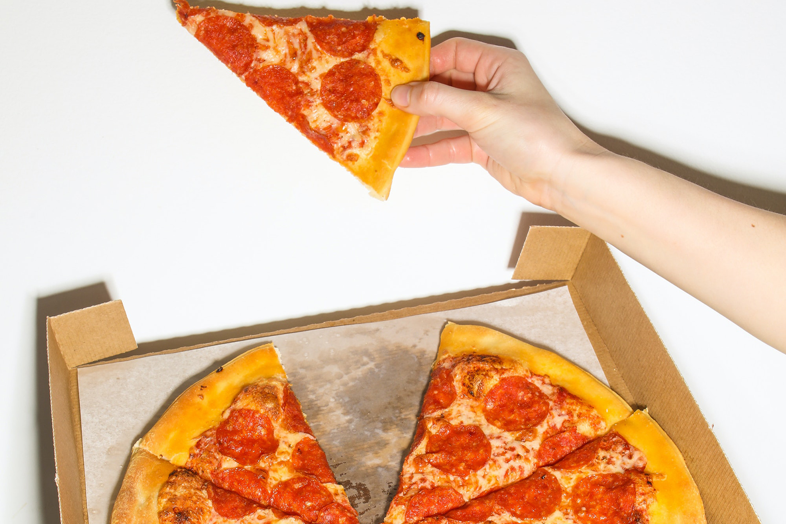 Пицца чикаго мем. Pizza мем. 10 years in the joint made you. Пицца 17/2 симферополь. Чикагская пицца краснодар 400 градусов.