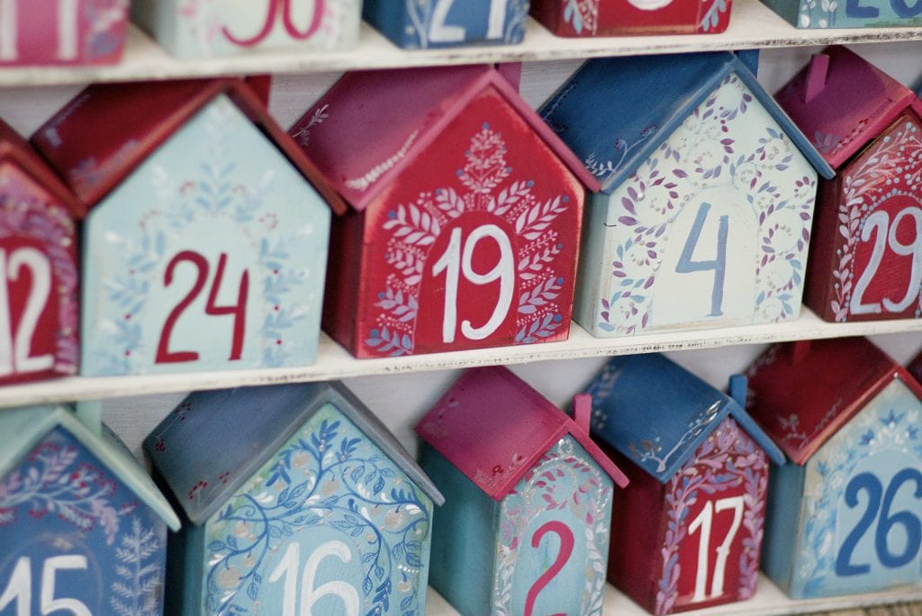 Adventskalender met speelgoed voor kinderen: aftellen tot Kerst