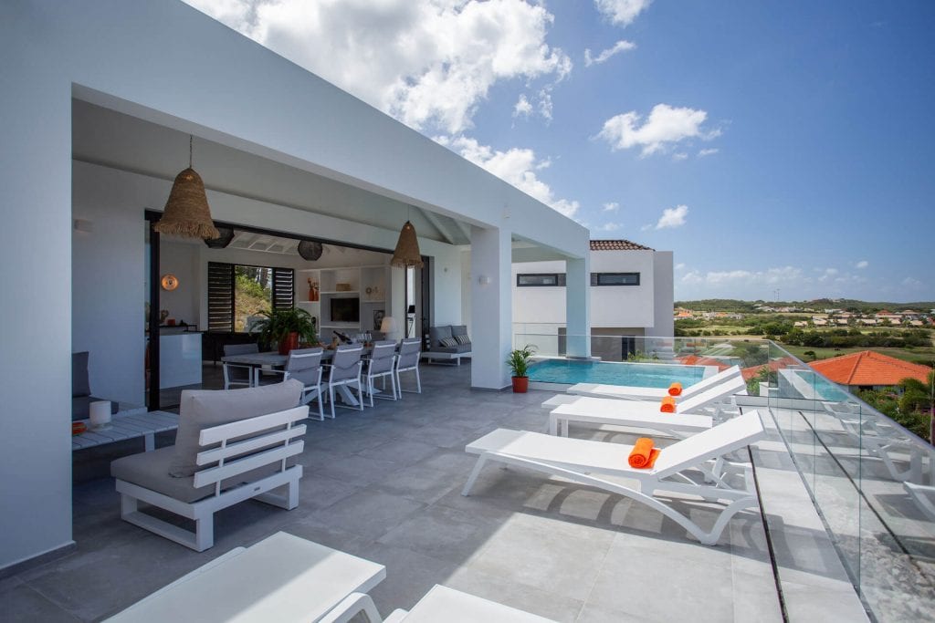 Wonen op Curacao Villa Casa di Bario terras