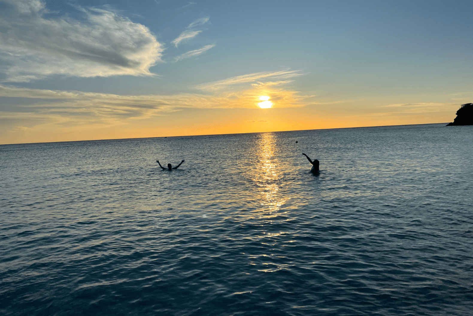 Goedkoop vliegen naar Curacao tips! Love2BeMama